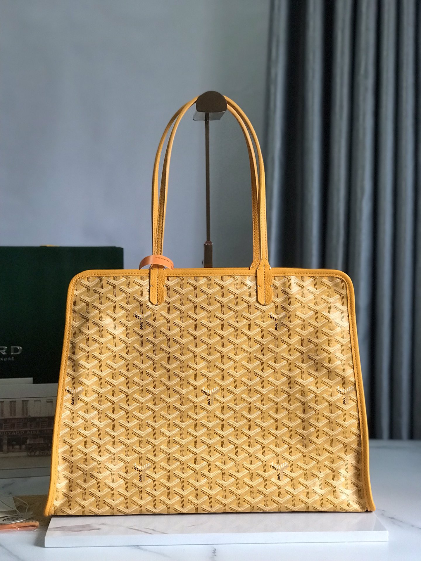 Hardy PM Handle Bag In Yellow